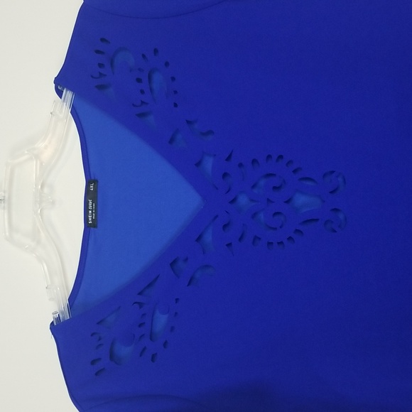 SHEIN CURVE Royal Blue Laser Cut V-Neck Bodycon Dress - 4XL - Picture 3 of 9